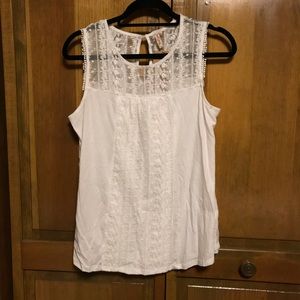 BNWT Super Cute Red Camel White Top